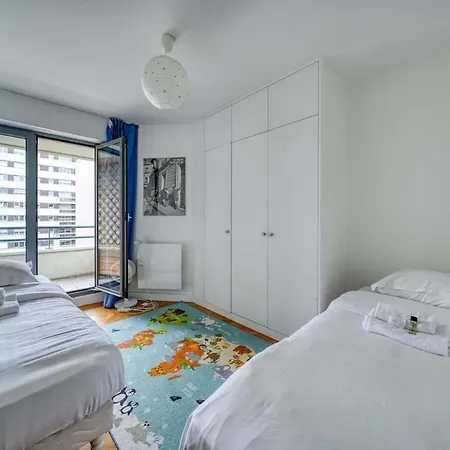 Vila Darrell Family 4 Bdr Eiffel Tower View *