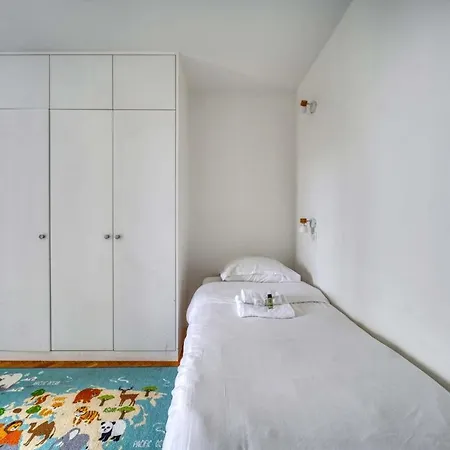 Vila Darrell Family 4 Bdr Eiffel Tower View *